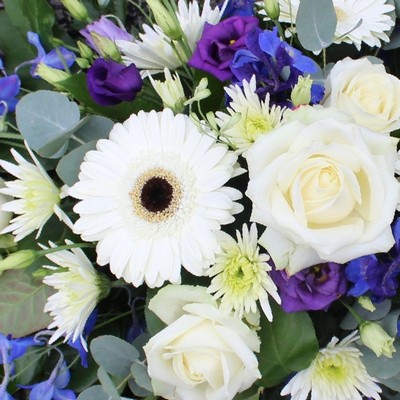 blue-purple-white-double-ended-open-ended-spray-funeral-flowers-tribute-delivered-strood-rochester-medway-kent