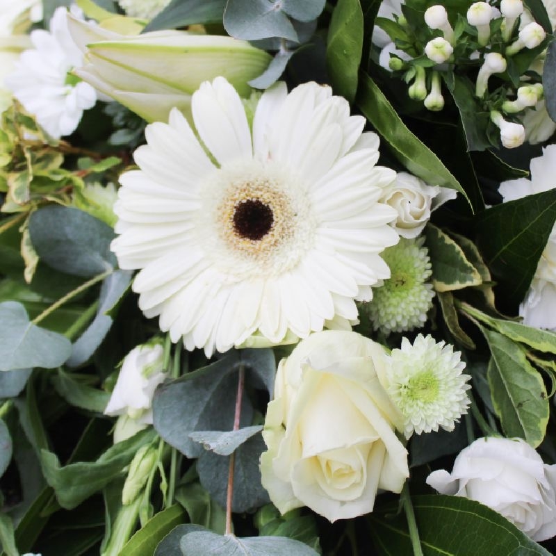 white-double-ended-open-ended-spray-funeral-flowers-tribute-delivered-strood-rochester-medway-kent