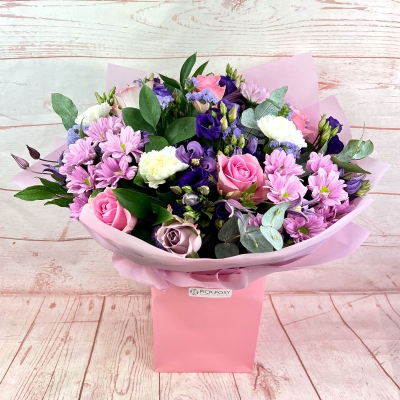 sweetheart-bouquet-gift-flowers-lilac-purple-pink-delivered-strood-rochester-medway