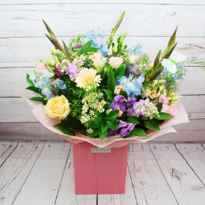 Summer-delight-bouquet-flowers-delivered-strood-Rochester-Medway 