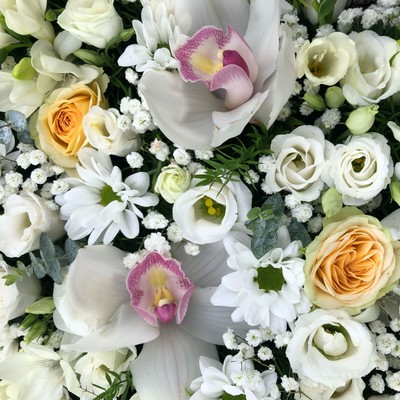 orchid-roses-lisianthus-gypsophila-white-peach-heart-funeral-flowers-delivered-strood-rochester-medway