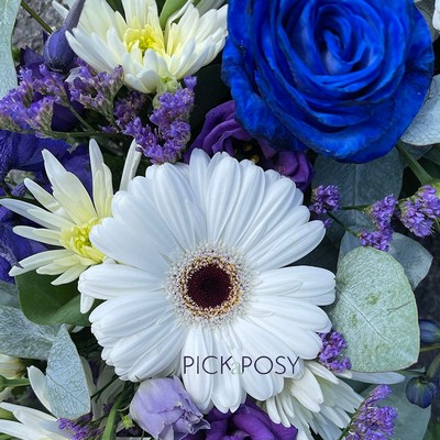 blue-purple-white-wreath-ring-circle-of-life-funeral-flowers-tribute-delivered-strood-rochester-medway-kent-