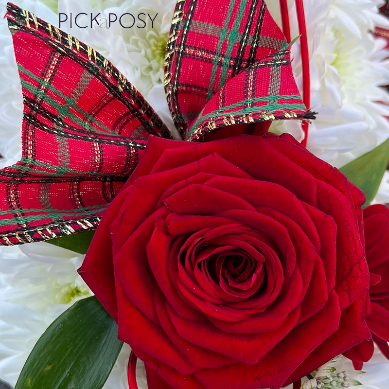 tartan-scottish-scotland-cross-wreath-funeral-flowers-delivered-strood-rochester-medway-kent