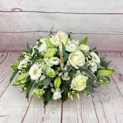 alabaster-pure-white-ivory-gift-basket-flowers-delivered-strood-rochester-medway