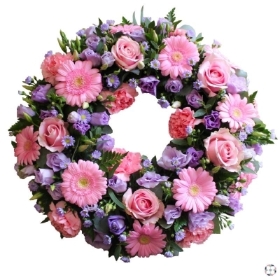 pastel-pink-lilac-ring-wreathcircle-of-life-funeral-flowers-tribute-strood-rochester-medway-kent