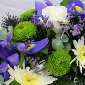 classic-wreath-loose-funeral-flowers-ring-circle-of-life-delivered-strood-rochester-medway-kent