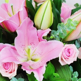 lily-rose-pink-lilies-bouquet-flowers-handtie-deliered-strood-rochester-medway