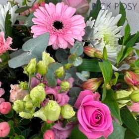 Cotton-candy-bouquet-handtie-flowers-delivery-strood-rochester-medway-kent