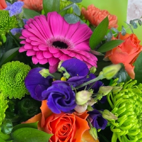 Vibrant-glow-colourful-bright-cheerful-handful-bouquet-delivered-strood-Rochester-medway