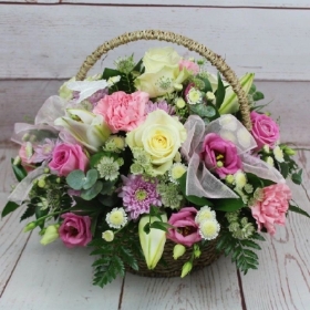Basket-arrangement-flower-delivery-strood-rochester-medway-kent-pick-a-posy 