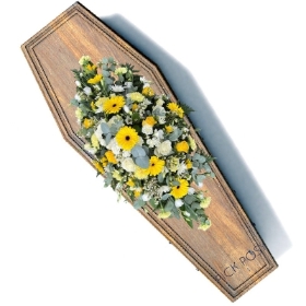 yellow-white-coffin-casket-funeral-flowers-tribute-delivery-strood-rochester-medway-kent