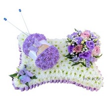 pillow-ball-of-wool-knitting-knitted-knit-crouchet-funeral-flowers-tribute-delivered-strood-rochester-medway