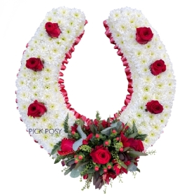 horse-shoe-funeral-flowers-tribute-delivered-strood-rochester-medway