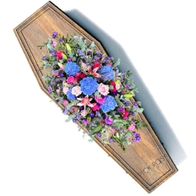 country-style-casket-coffin-spray-funeral-flowers-tribute-delivery-strood-rochester-medeway