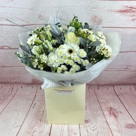 25years-silver-wedding-anniversary-gift-handtie-bouquet-delivered-strood-rochester-medway-kent