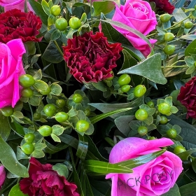 Pink-roses-burgundy-carnations-single-ended-spray-funeral-flowers-tribute-delivered-strood-Rochester-Medway-Kent