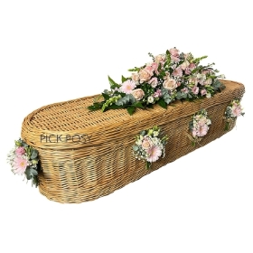 wicker-coffin-casket-posies-garland-funeral-flowers-strood-rochester-medway-kent