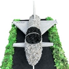 eurofighter-typhoon-jet-plane-funeral-flowers-tribute-delivered-strood-rochester-medway-kent