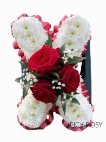 X-XX-XXX-single-last-kiss-goodbye-funeral-letters-tribute-flowers-wreath-delivered-strood-rochester-medway